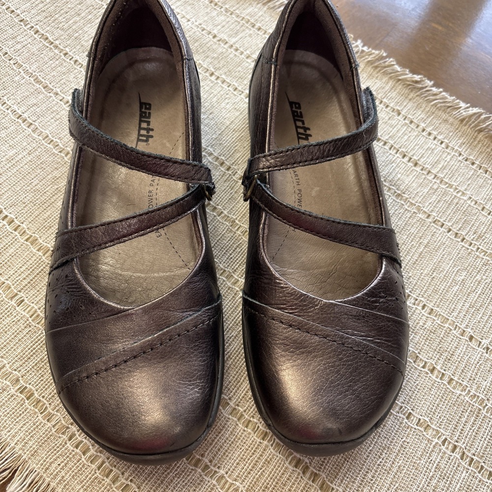 Earth‎ Newton Bronze Leather Mary Jane Comfort Flats Size 8B
